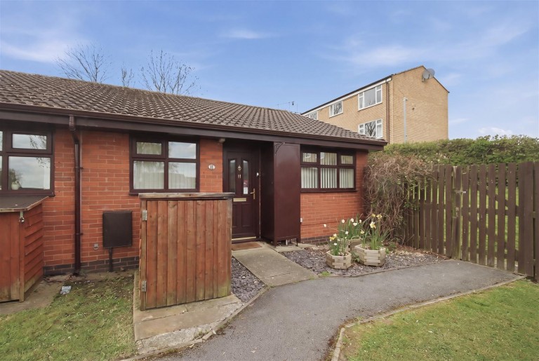 Rednall Close, Holme Hall, Chesterfield