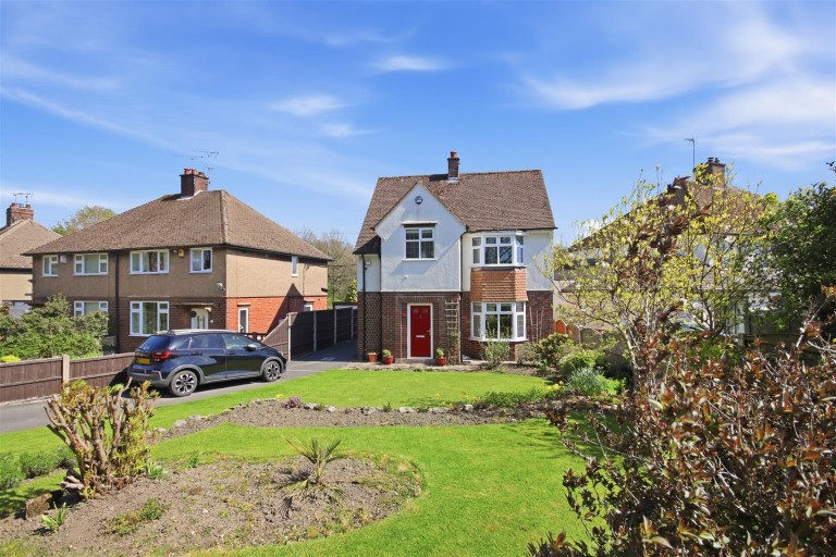 Ashover Road, Old Tupton, Chesterfield