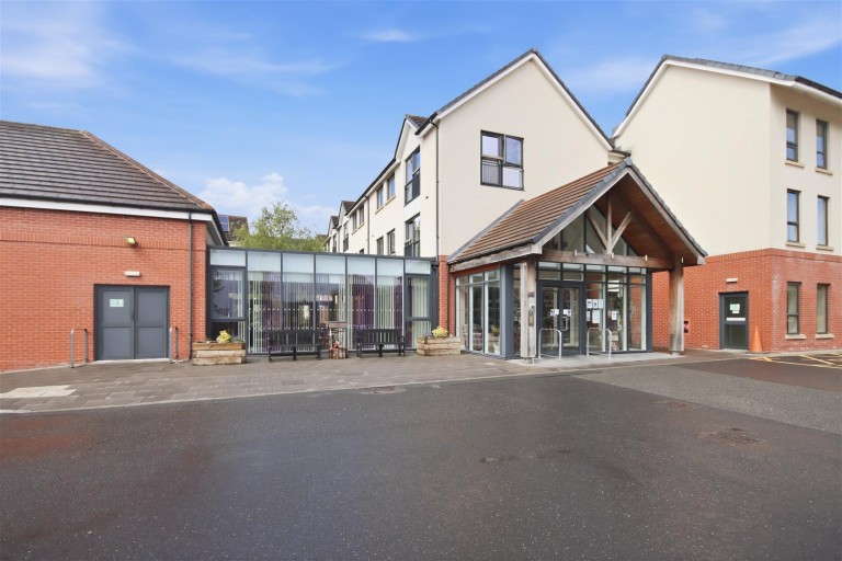 Foolow Avenue, Chesterfield