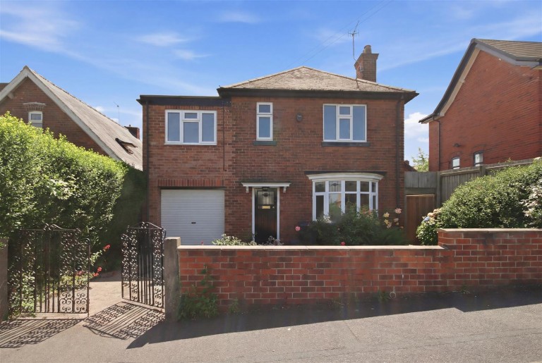 Summerfield Road, Boythorpe, Chesterfield