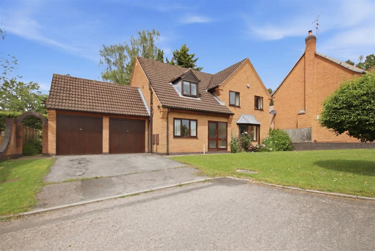 Treeneuk Close, Chesterfield