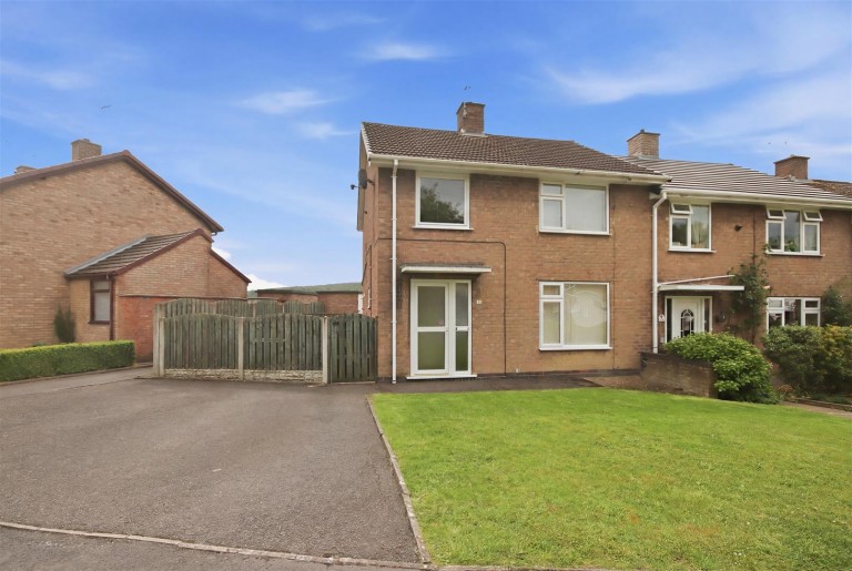 Oak Crescent, Wingerworth, Chesterfield