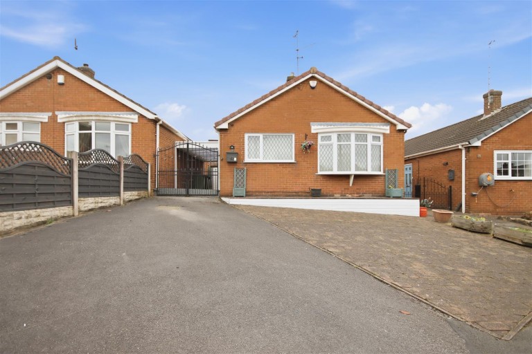 Farmfields Close, Bolsover, Chesterfield