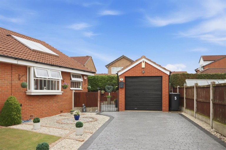 Northmoor Close, Brimington, Chesterfield