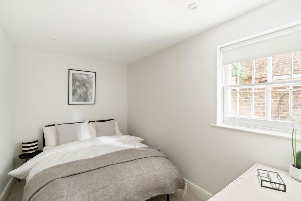 Cambridge Gardens, W10