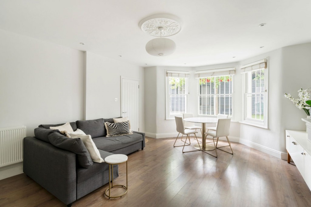 Cambridge Gardens, W10