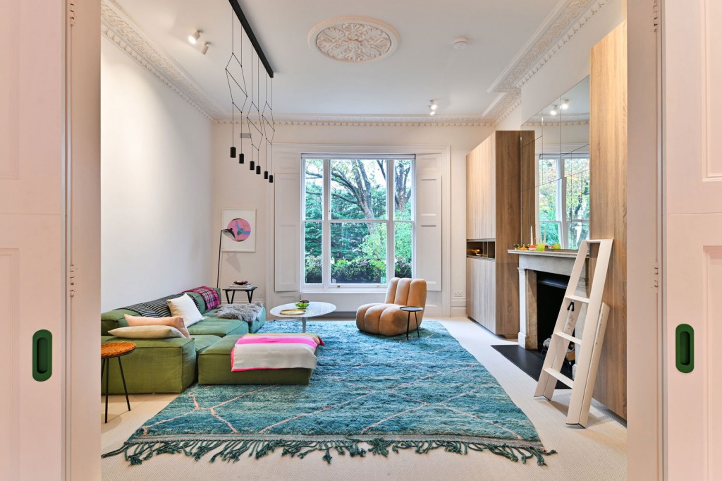 Holland Park Avenue, Notting Hill