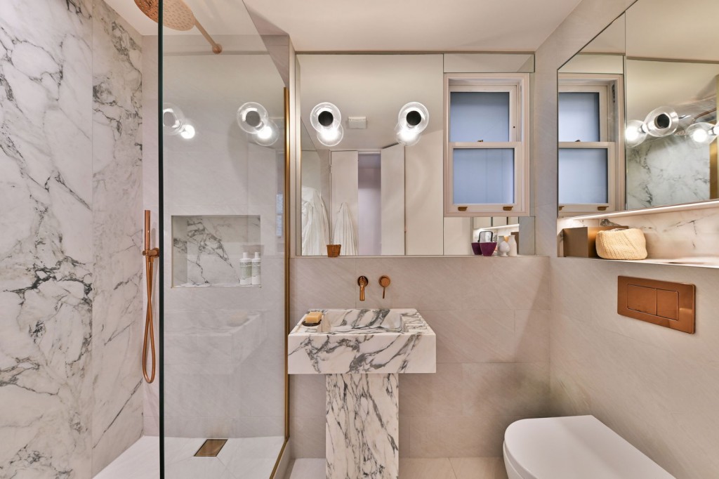 Holland Park Avenue, Notting Hill