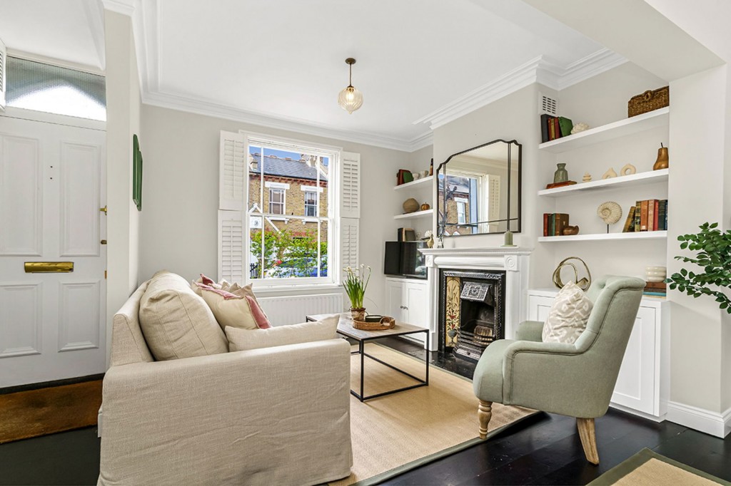 Eversleigh Road, London, SW11 5XA