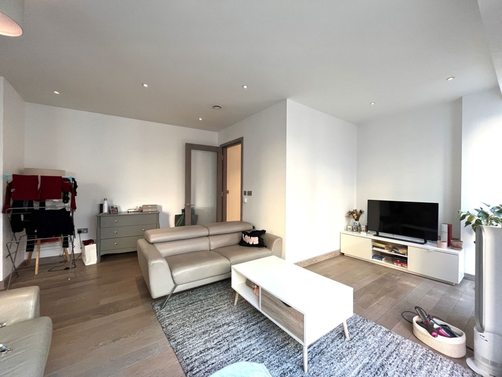 Ram Street, London, SW18 1UB