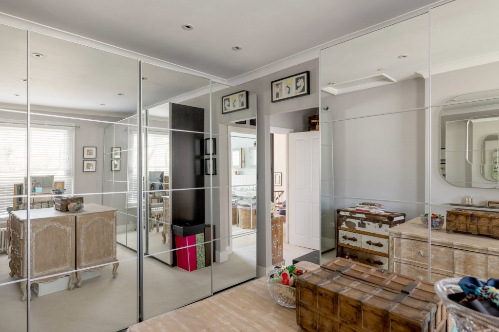 Leamington Road Villas, W11