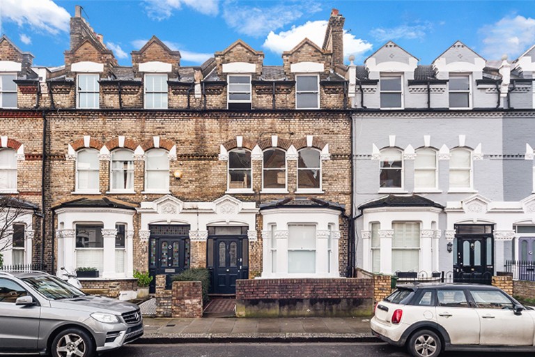 Fulham Park Gardens, London, SW6