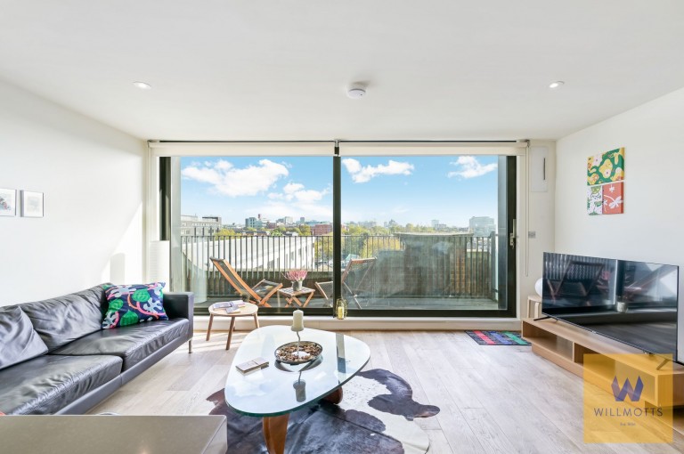 Great West Road, Bazalgette Court Great West Road, W6