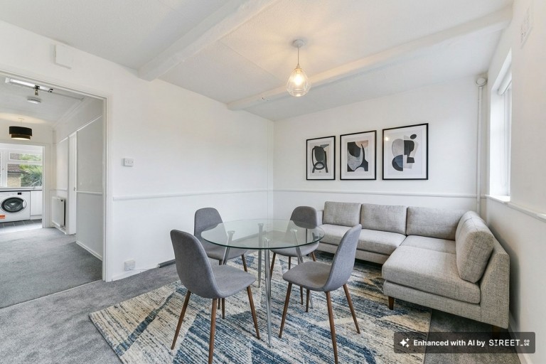 Kingston Road, Staines-Upon-Thames, TW18