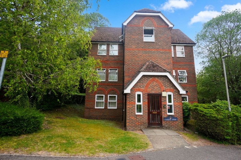 Clarence Court, High Wycombe, HP13