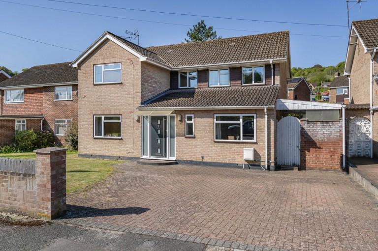 Coates Lane, High Wycombe, HP13