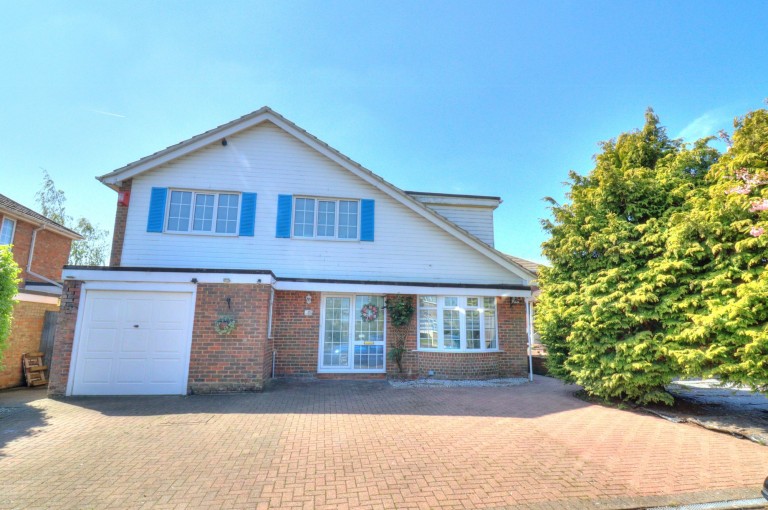 Chalk Farm Road, Stokenchurch, HP14