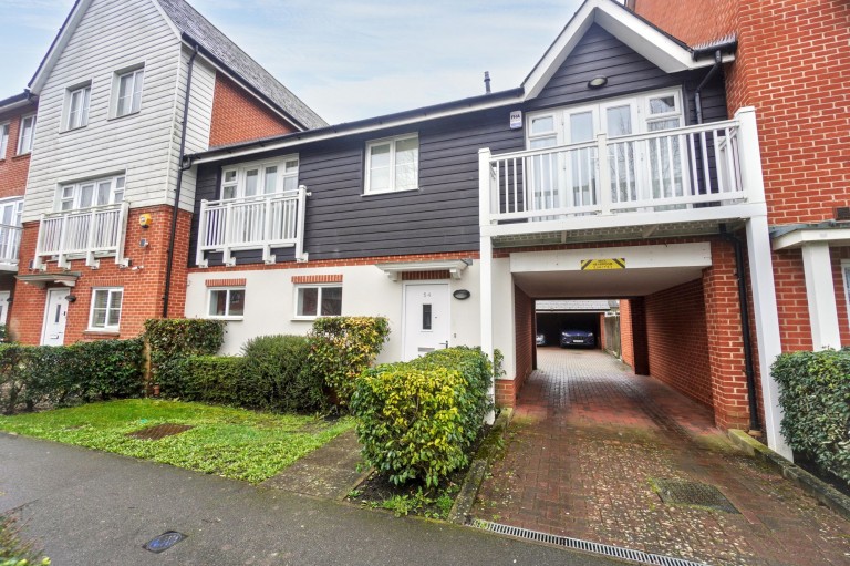 Chequers Avenue, High Wycombe, HP11