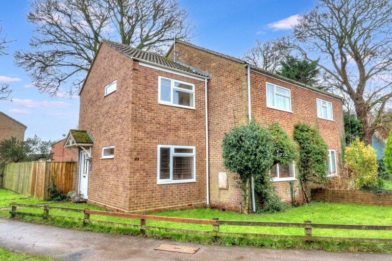 Lower Church Street, Stokenchurch, HP14