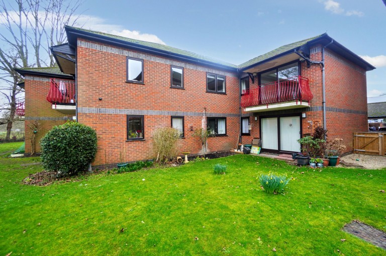 London Road, Widgeon House The Millstream London Road, HP11