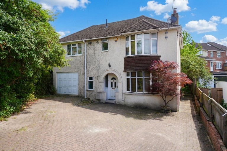 Hillview Road, High Wycombe, HP13