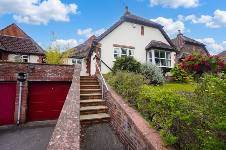 Kingsmead Road, High Wycombe, HP11