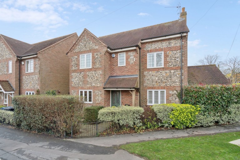 Main Road, Naphill, HP14