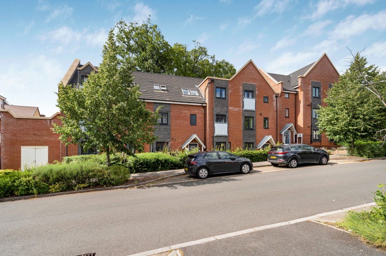 Kennedy Avenue, High Wycombe, HP11