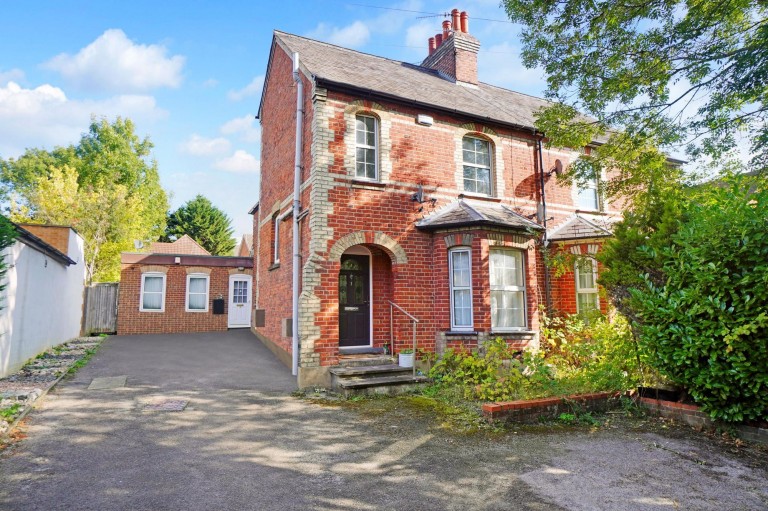 London Road, High Wycombe, HP11