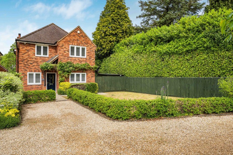Water End Road, Studley Green, HP14