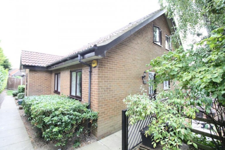 Mylne Close, High Wycombe, HP13