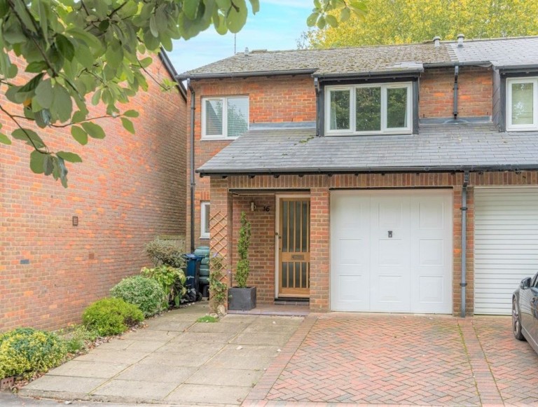 Walnut Close, Great Missenden, HP16