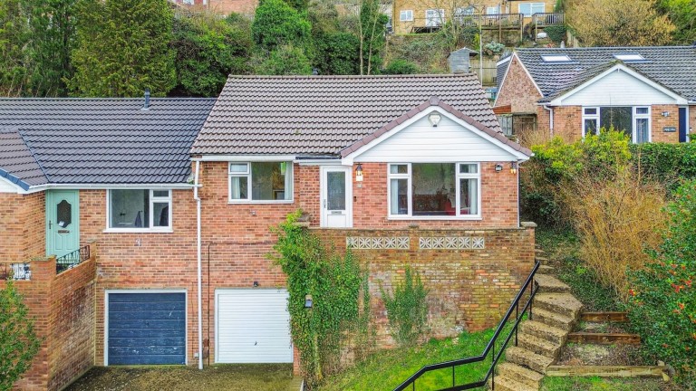 Carisbrooke Avenue, High Wycombe, HP12