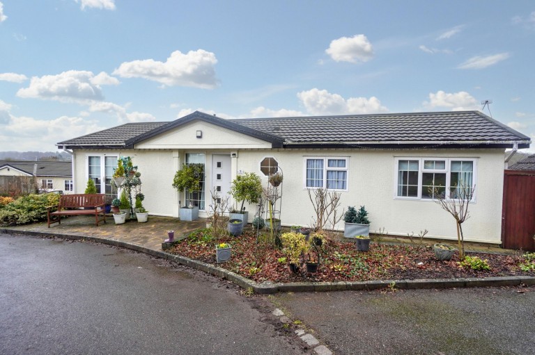 Whitehouse Lane, Wooburn Green, HP10