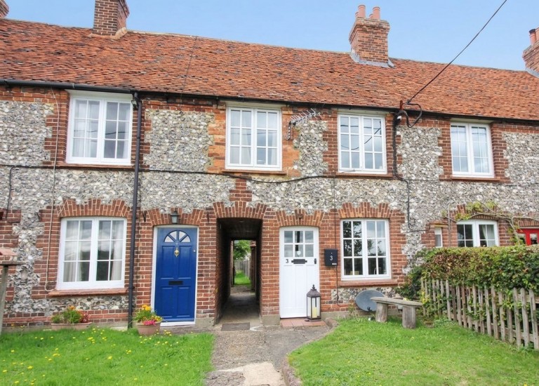 Bolter End Lane, Wheeler End, HP14