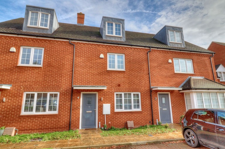 Springbank Road, Lane End, HP14