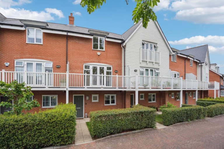 Chartwell Way, High Wycombe, HP11