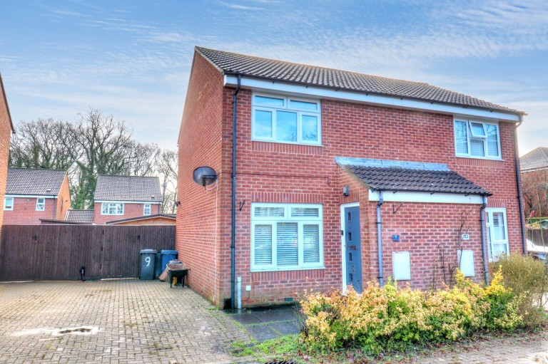 Philps Close, Lane End, HP14