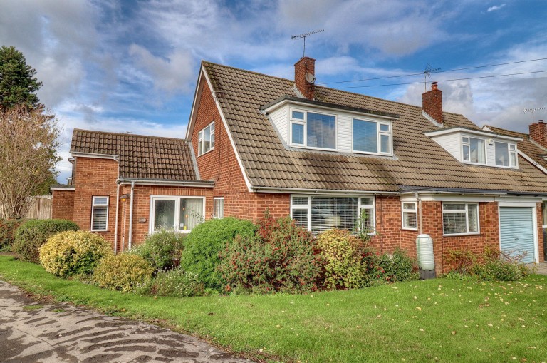 Raven Road, Stokenchurch, HP14