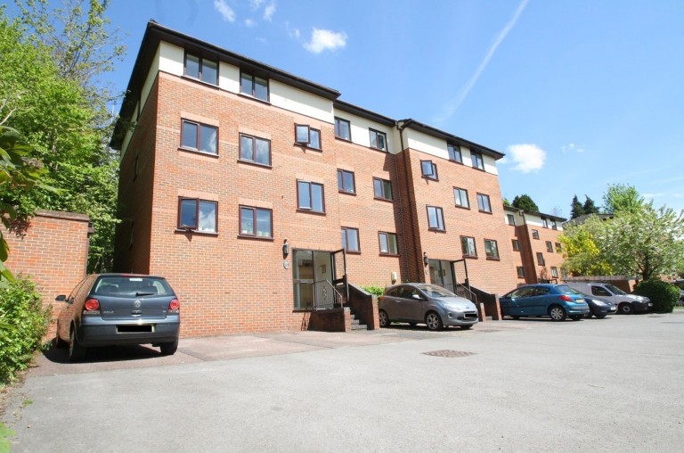 London Road, High Wycombe, HP11