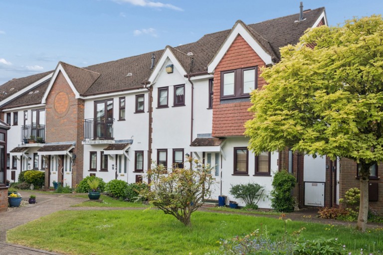 Giles Gate, Prestwood, HP16