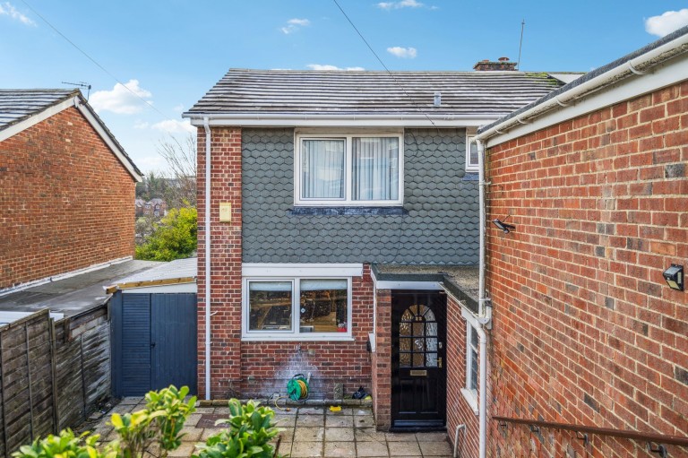 Longland Way, High Wycombe, HP12