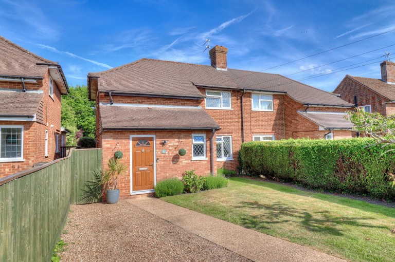 Jubilee Road, Stokenchurch, HP14