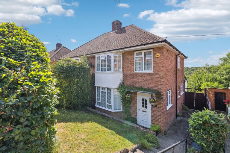 Highwood Avenue, High Wycombe, HP12