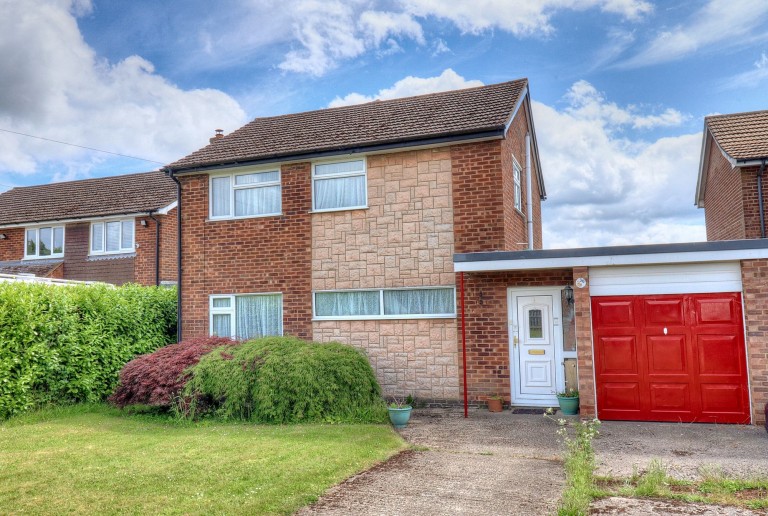 Mill Road, Stokenchurch, HP14