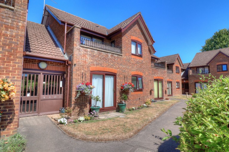 Old School Close, Stokenchurch, HP14