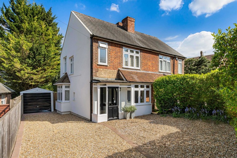 Chapel Lane, High Wycombe, HP12