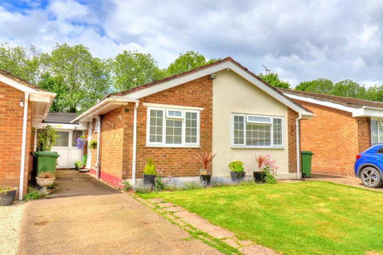 Beech Close, Stokenchurch, HP14