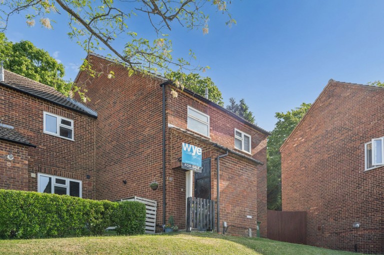 Cumbrian Way, High Wycombe, HP13