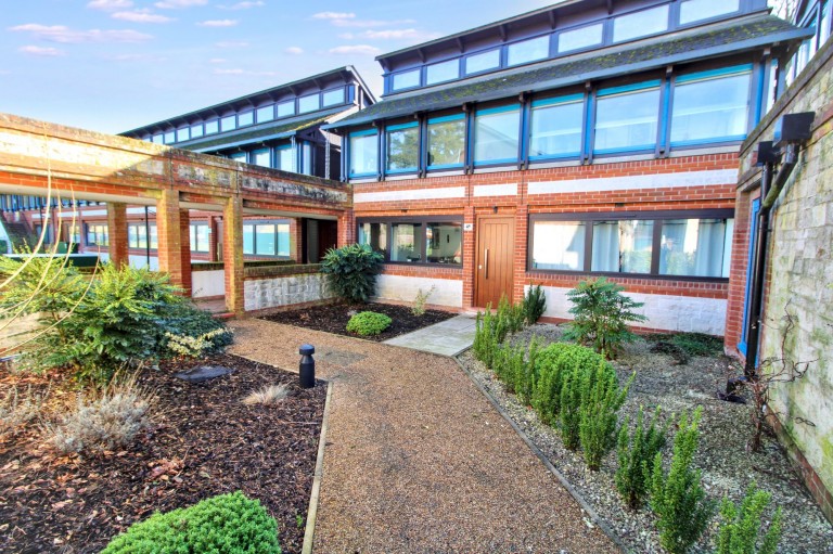 Four Ashes Road, Cryers Hill, HP15